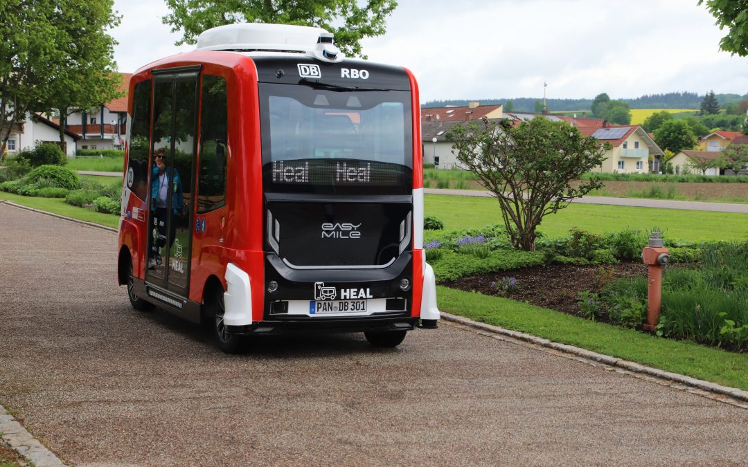 Autonomous and on demand: new driverless e-shuttles strengthen local transport in Bavaria