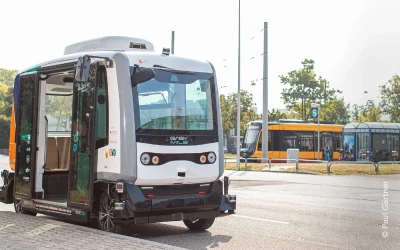 Erster autonomer On-Demand-Verkehr integriert in den ÖPNV – EVA-Shuttle