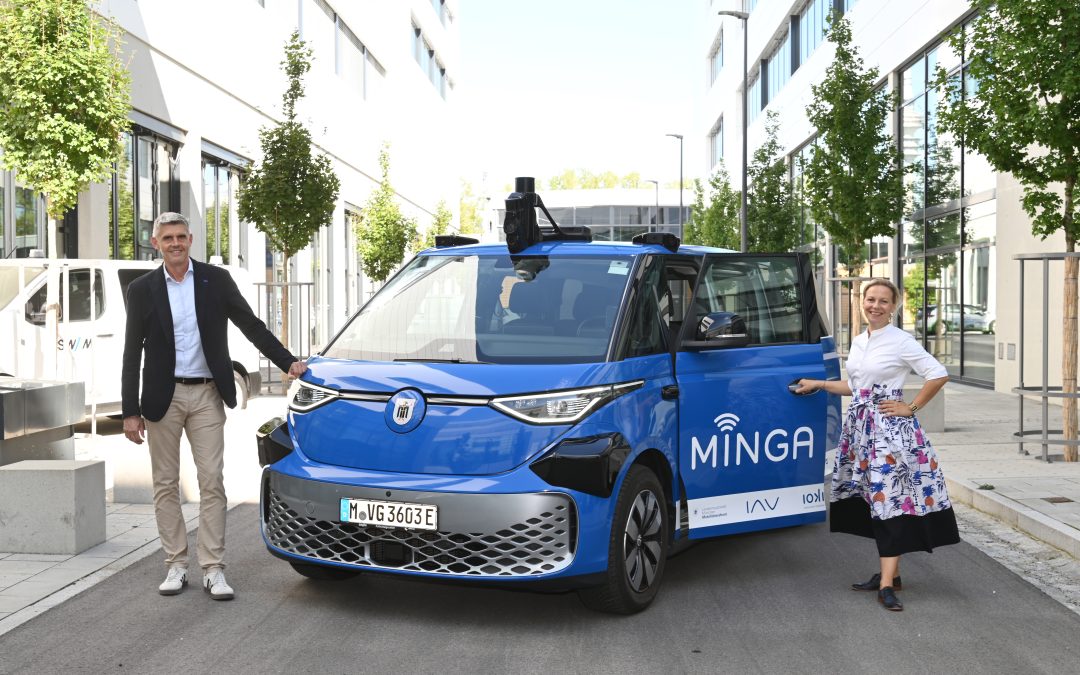 Autonome On-Demand-Fahrzeuge für München: Projekt MINGA startet Testbetrieb